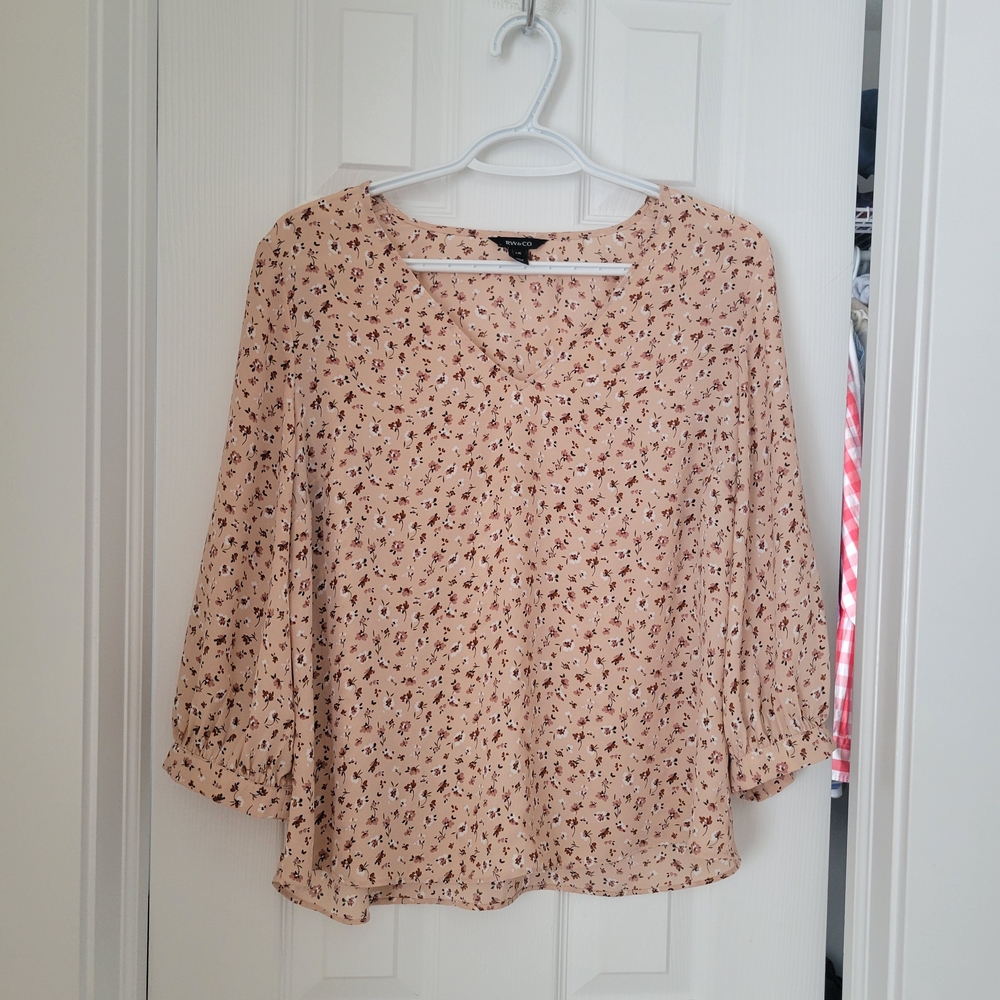 RW&CO. Blush Pink Floral V-Neck Blouse